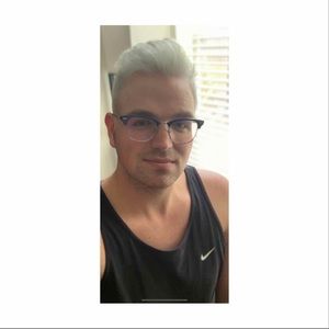 Meet your Posher, Mark